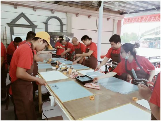 林德漆首期“建筑涂裝工、藝術涂裝師”專業(yè)技能培訓圓滿結束