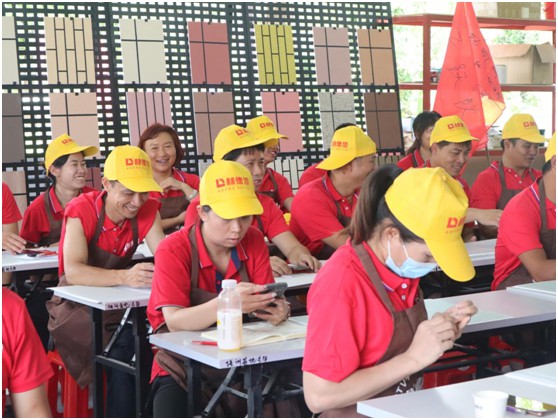 培訓(xùn)中增技能 變局中開新局 林德漆第二期藝術(shù)涂料培訓(xùn)圓滿結(jié)束